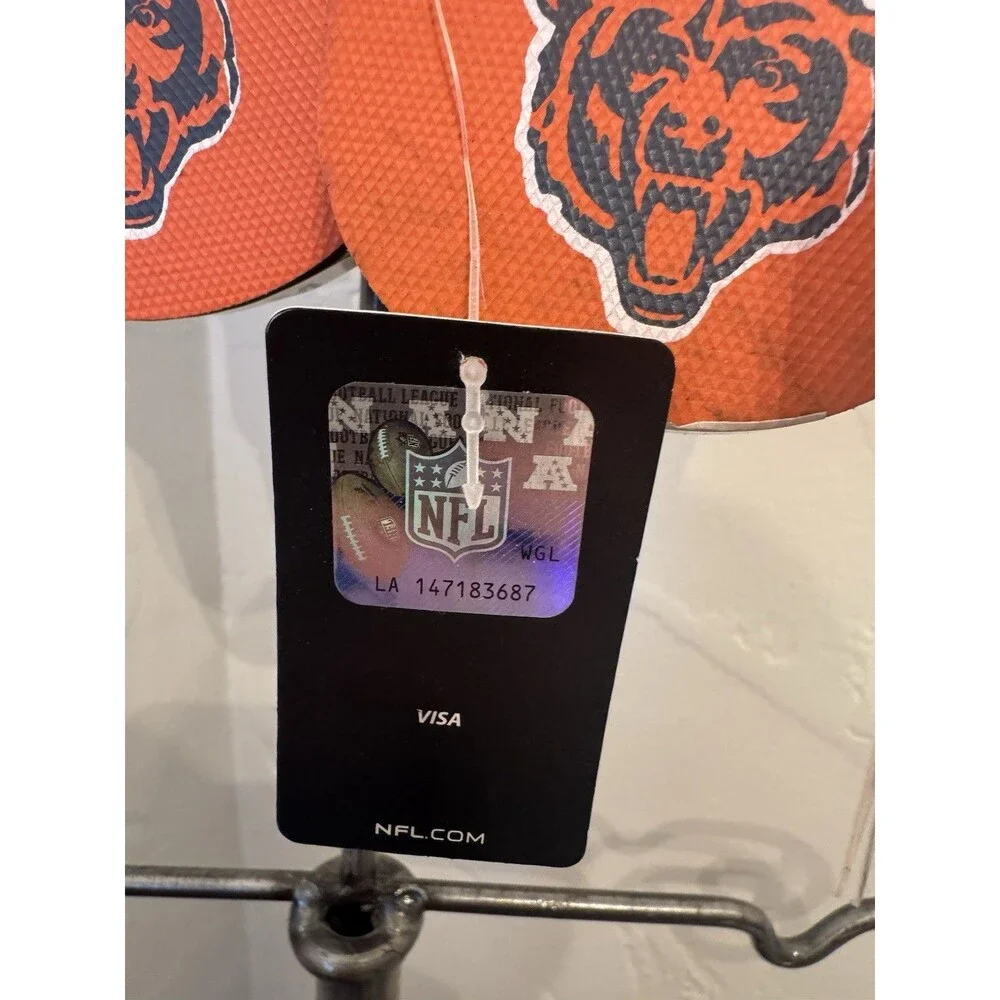 Chicago Bears NFL Flip Flops NWT Forever Collectibles Size M Unisex